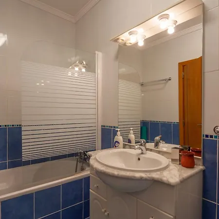 2 Bdr Na Sta Luzia Com Vista Piscina * 산타 루지아